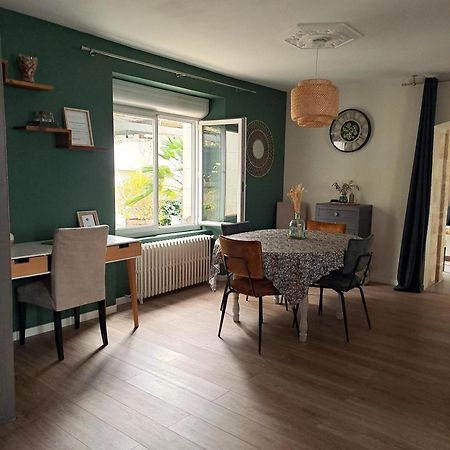 Jolie maison de ville avec un extérieur au calme - Les Dragons de la Chamoiserie NIORT Esterno foto