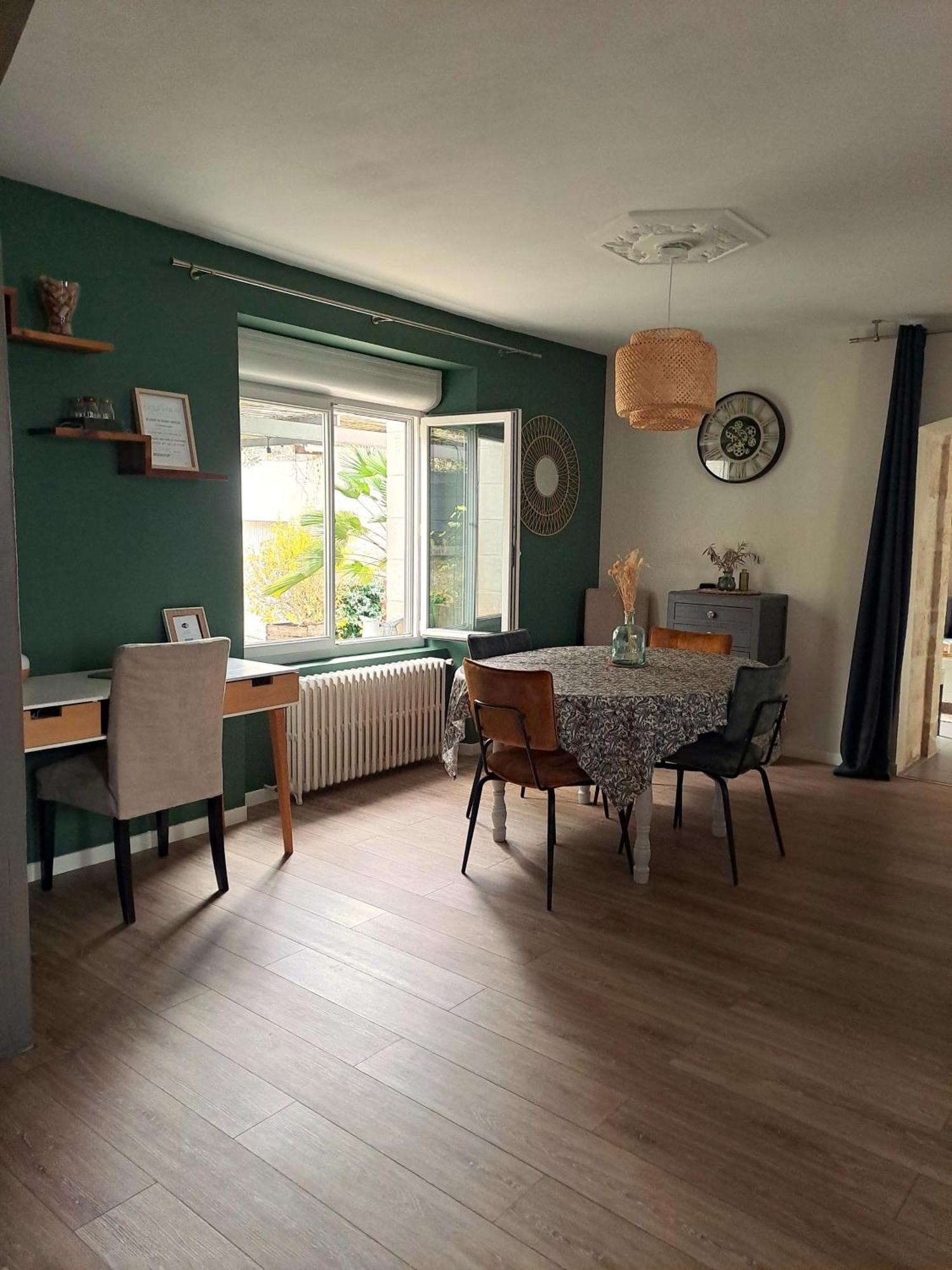Jolie maison de ville avec un extérieur au calme - Les Dragons de la Chamoiserie NIORT Esterno foto